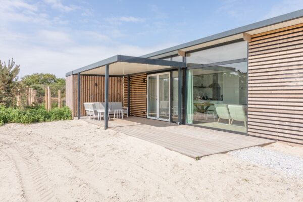 Roompot Ameland in Hollum op het eiland Ameland - lastminuteswaddeneilanden.nl